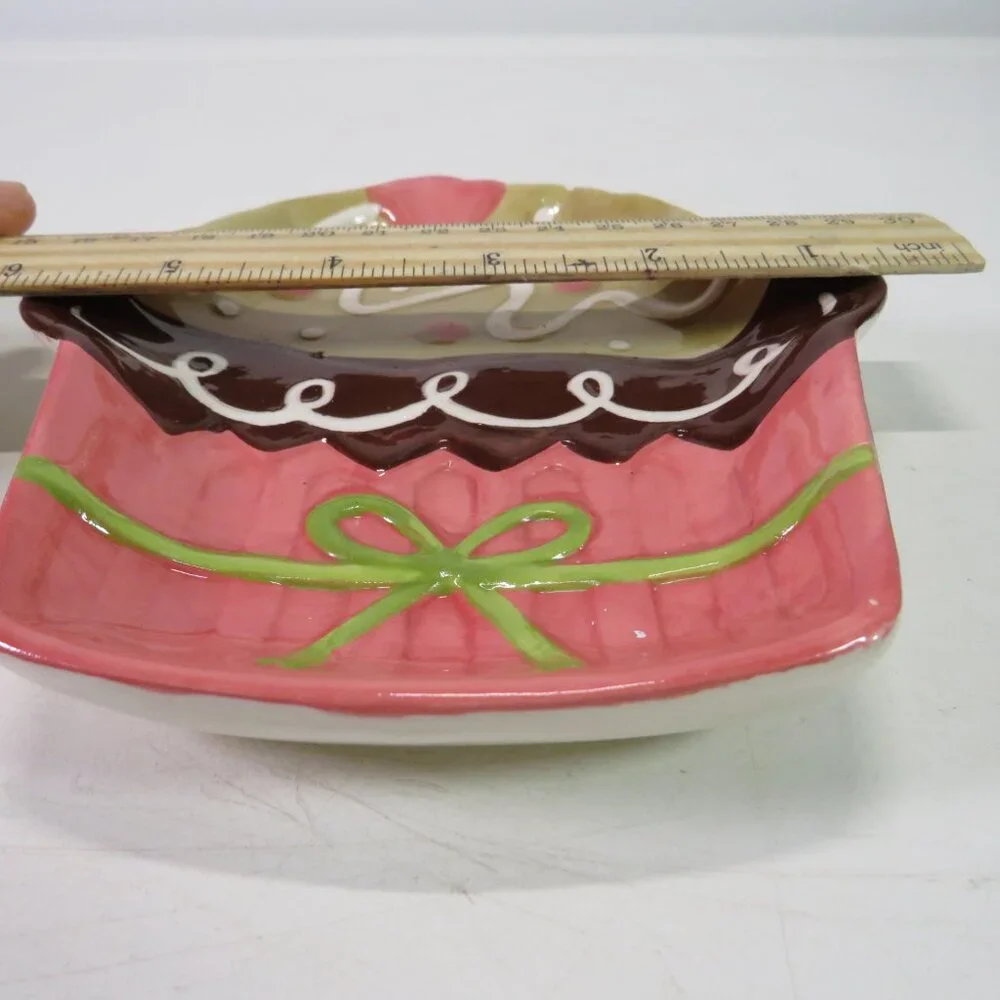 Cupcake Ceramic (1) Plate w embossed details (not food safe) 6x5